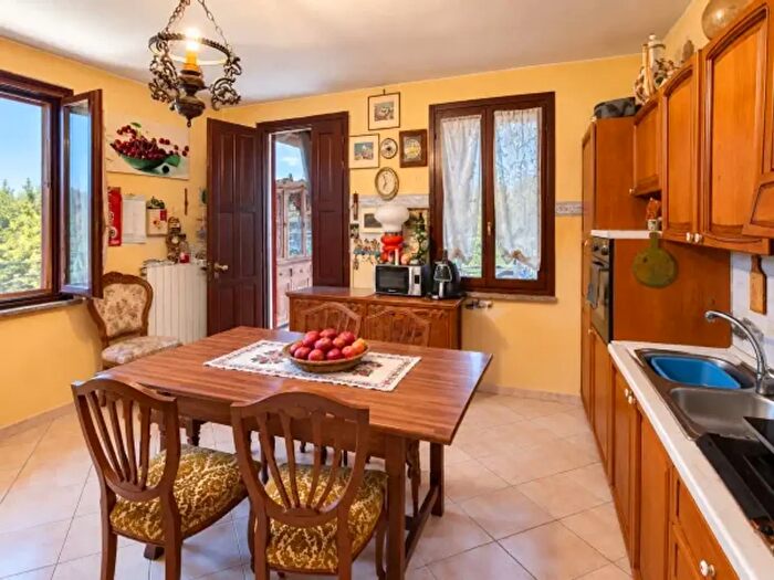 Casa bilocale in vendita in Frazione Quarto Superiore, Asti