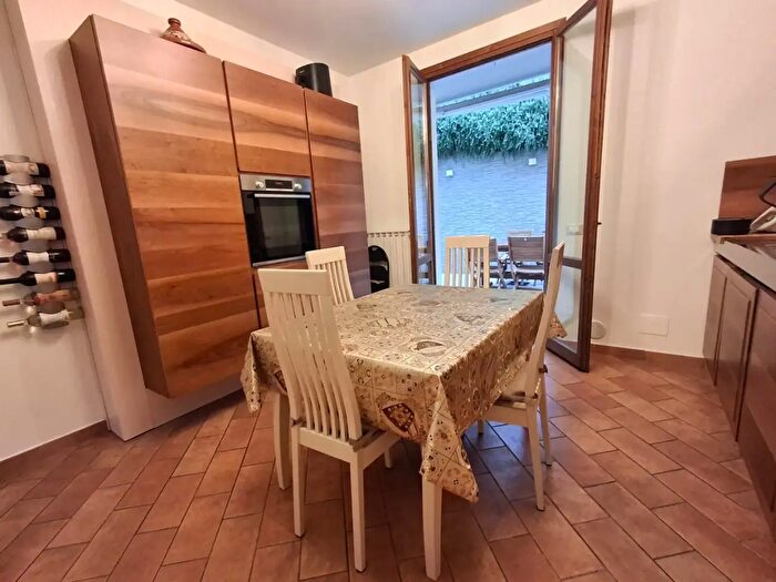 Casa con 5 locali in vendita in Montelupo Fiorentino