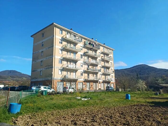 Appartamento quadrilocale in vendita in Via Giacinto Macciò, Busalla