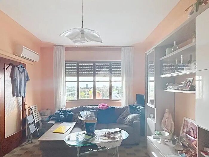 Appartamento quadrilocale in vendita in Via Nugolaio, Cascina