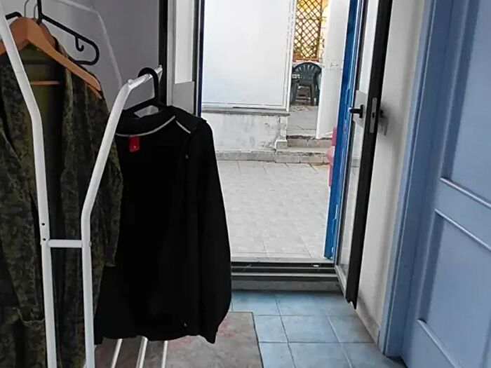 Appartamento trilocale in affitto in Via San Vincenzo, Napoli