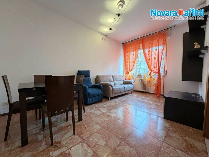 Appartamento bilocale in affitto in Via Cernaia, Porta Mortara, Novara