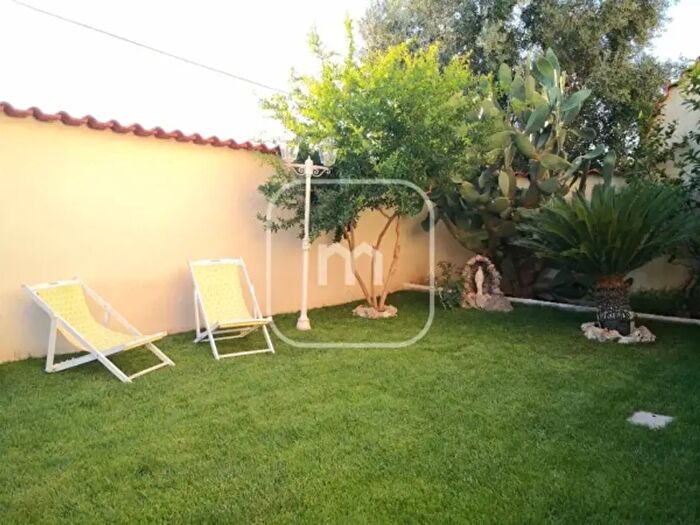 Casa con 5 locali in vendita in Via Scillato, Roma