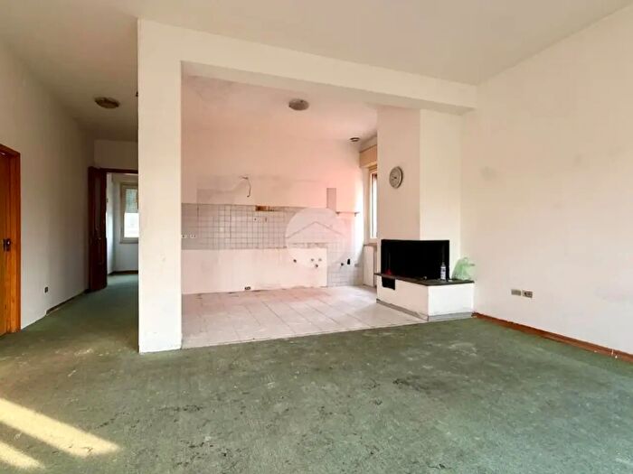 Appartamento trilocale in vendita in Via Garibaldi, Cattolica