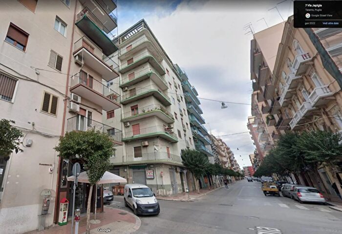 Appartamento trilocale in vendita in Via Japigia Italia Montegranaro Taranto Taranto, Taranto