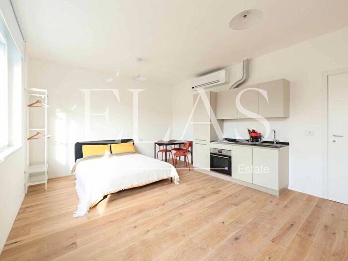 Appartamento monolocale in affitto in Via Carlo Boncompagni, Bologna Sulmona, Milano