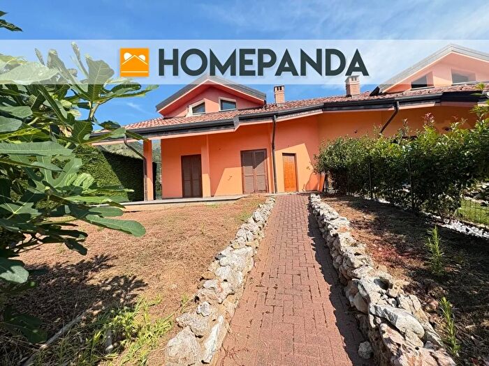 Casa con 6 locali in vendita in Via Alpignano, Givoletto