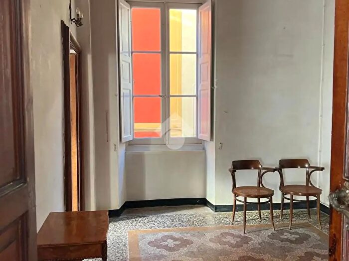 Appartamento con 5 locali in vendita in Piazza Giuseppe Garibaldi, Cicagna