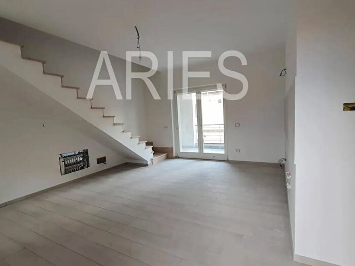 Appartamento trilocale in vendita in Via del Portico Pplacidiano, Fiumicino