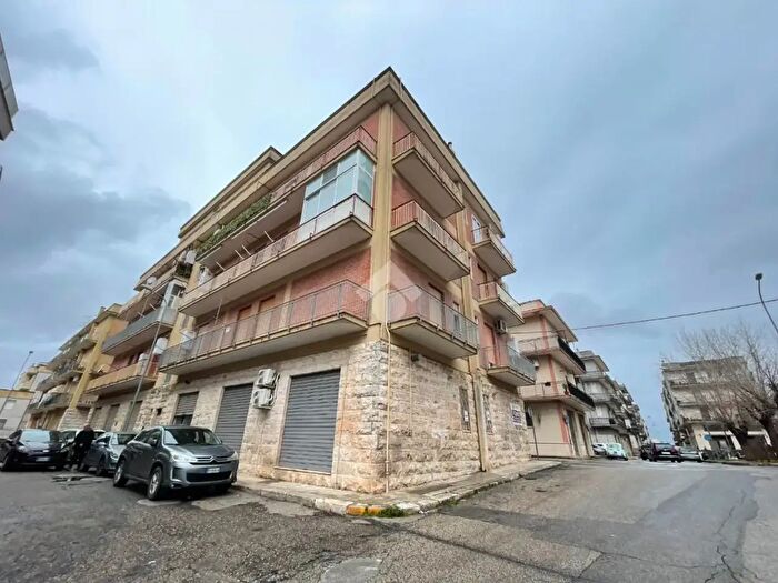 Appartamento trilocale in vendita in Via Bari, Ceglie Messapica