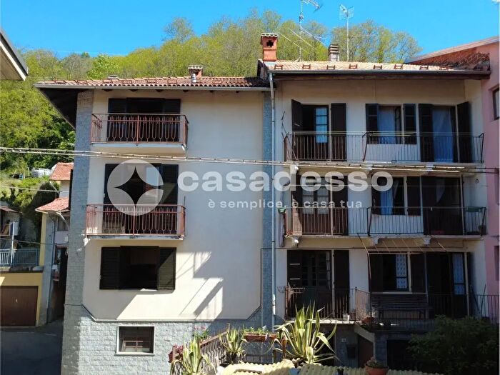 Casa con 5 locali in vendita in Frazione Cerreia, Valdilana