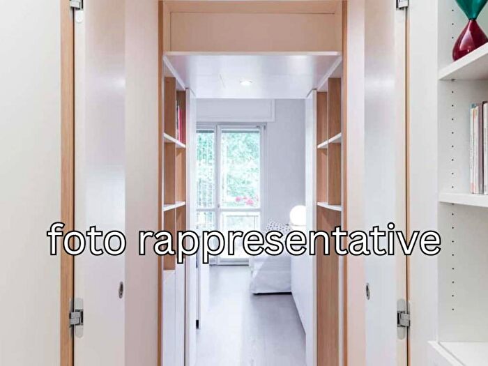 Appartamento trilocale in affitto in Via Savona, Solari, Milano