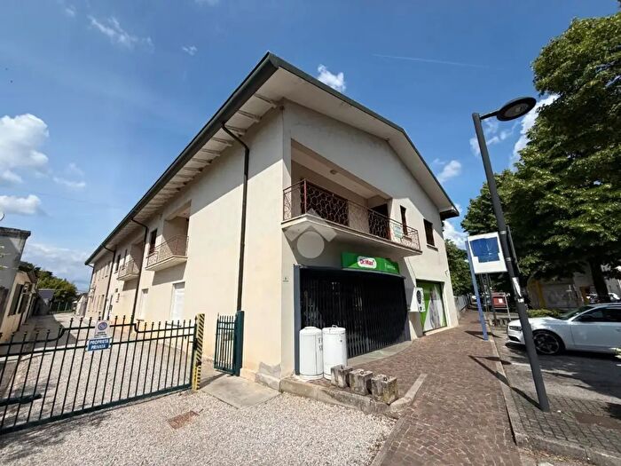 Appartamento quadrilocale in vendita in Via Unione, Vedelago