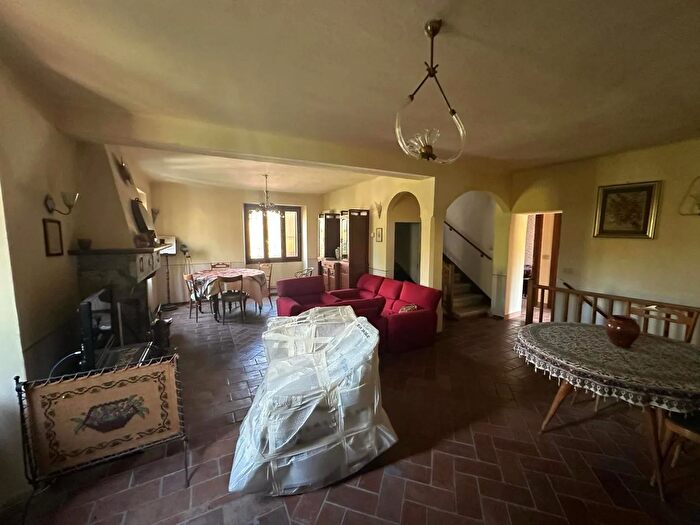Casa con 6 locali in vendita in Novafeltria Rn, Novafeltria