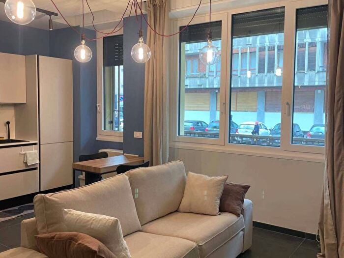 Appartamento bilocale in affitto in Viale Elvezia, Arena, Milano