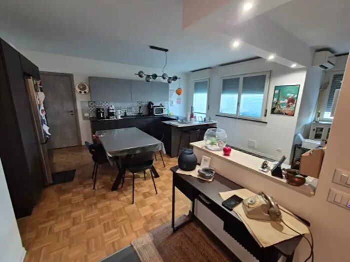 Appartamento trilocale in vendita in Via SantAmbrogio, Reggio Emilia