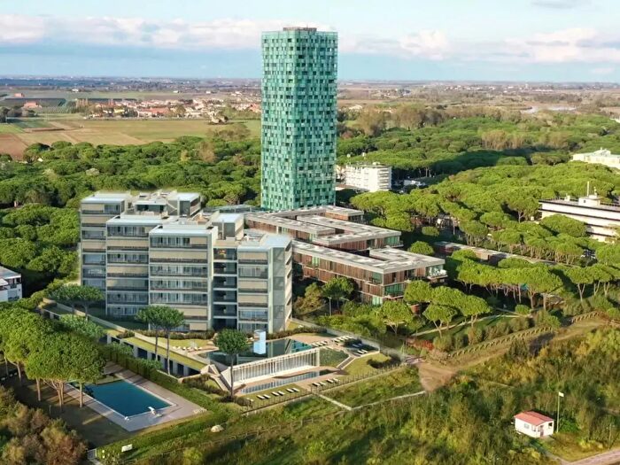 Appartamento trilocale in vendita in Viale Oriente, Jesolo