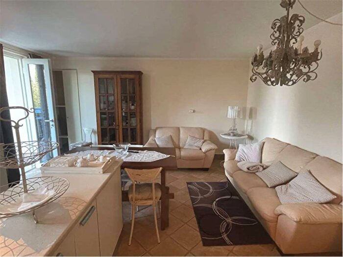 Appartamento bilocale in affitto in Ceparana Carpena, Bolano