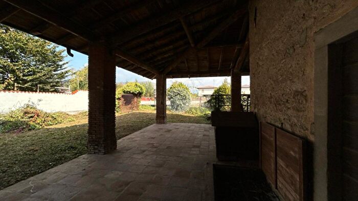 Casa quadrilocale in vendita in Via Consolare, Erbusco