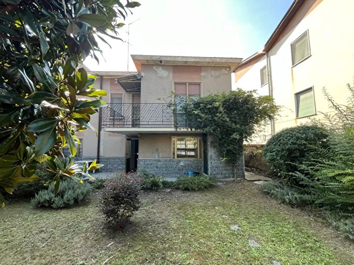 Casa trilocale in vendita in Vigevano