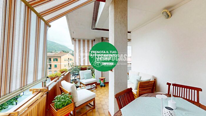 Appartamento bilocale in vendita in Largo Sgorini, Toirano