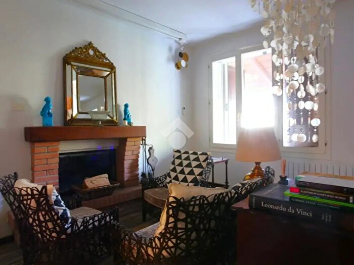 Casa con 8 locali in vendita in Via Carline, Sala Bolognese