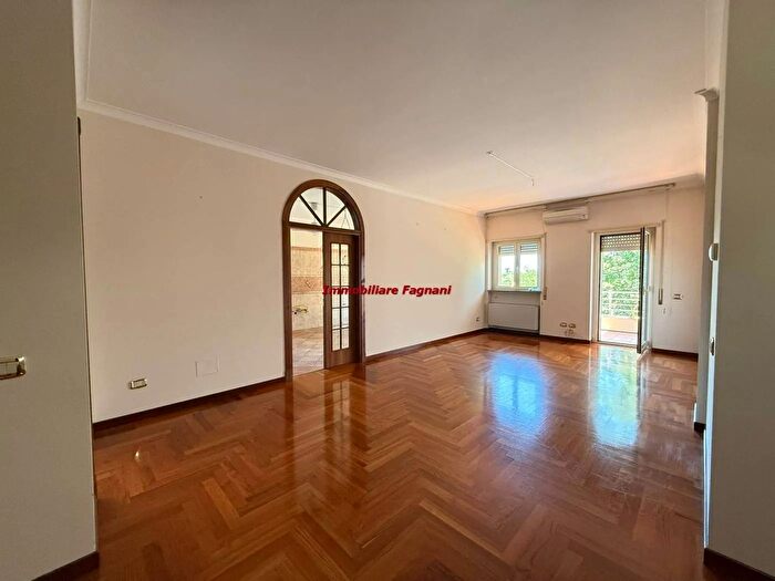 Appartamento quadrilocale in vendita in Via di PaganicoVelletri, Velletri