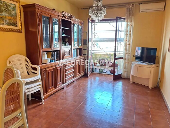 Appartamento quadrilocale in vendita in Carrara