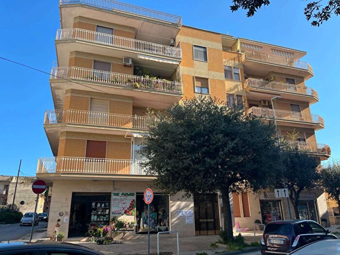 Appartamento con 6 locali in vendita in Via Quinto Ennio, Francavilla Fontana