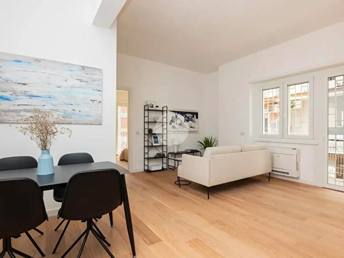 Appartamento trilocale in vendita in Via Portuense, Roma