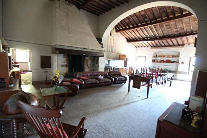 Casa con 6 locali in vendita in Via Santa Maria Novella, Certaldo