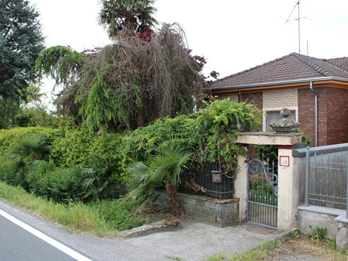 Casa trilocale in vendita in Via Borgovercelli, Villata