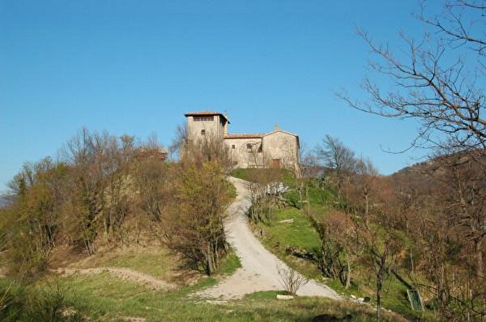 Casa con 6 locali in vendita in Badia Tedalda