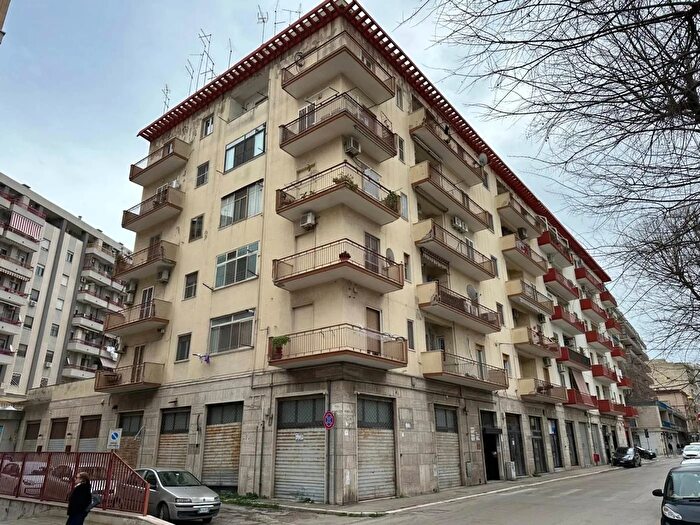 Appartamento quadrilocale in vendita in Via Onorato, Foggia