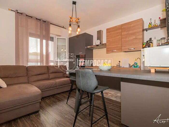 Appartamento trilocale in vendita in Via Palazzina, Soliera
