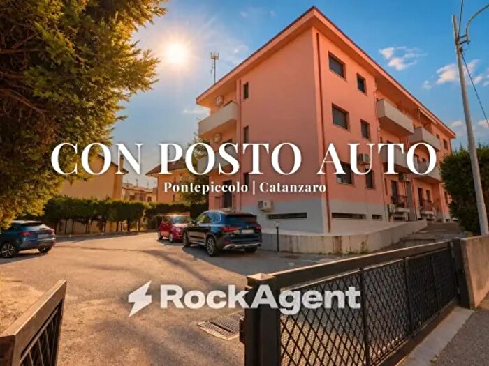 Appartamento bilocale in vendita in Via Nicola Lombardi, Catanzaro