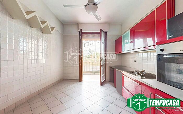 Appartamento trilocale in vendita in Via Alessandro Tonso, Alessandria