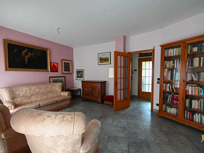 Appartamento quadrilocale in vendita in Corso John F Kennedy, Chiaramonte Gulfi