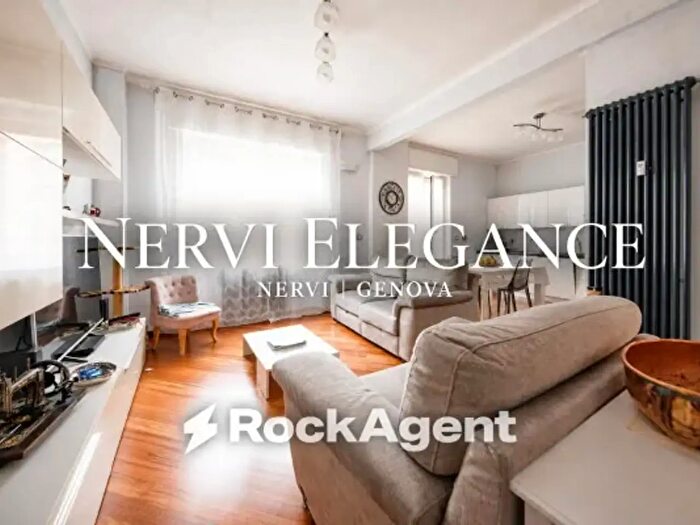 Appartamento trilocale in vendita in Via Santa Maria Assunta di Nervi, Genova