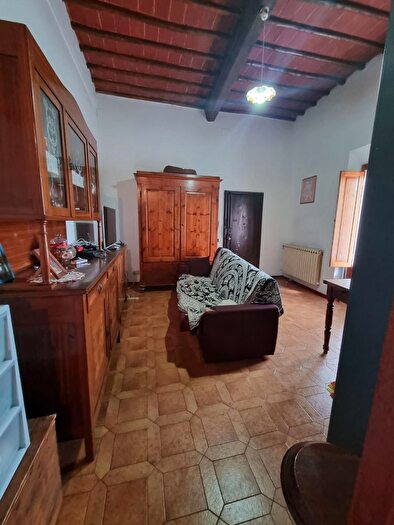 Appartamento con 5 locali in vendita in Colle Di Val DElsa