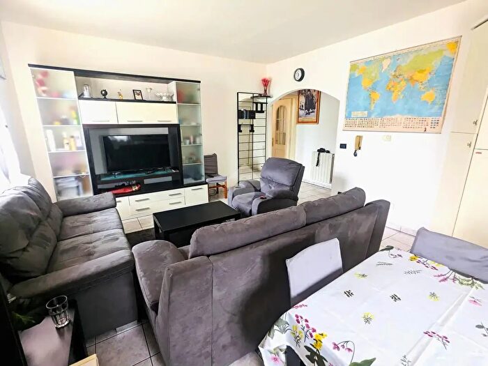 Appartamento trilocale in vendita in Via Giulia, Pian Camuno