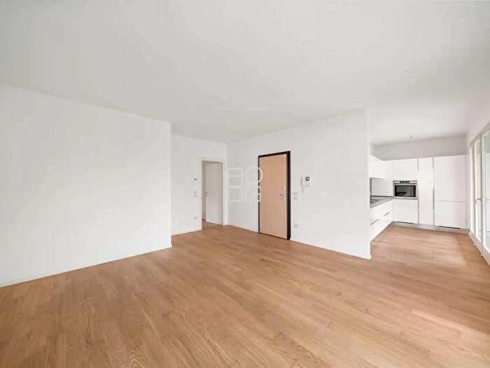 Appartamento quadrilocale in vendita in Via Milano, Desenzano Del Garda