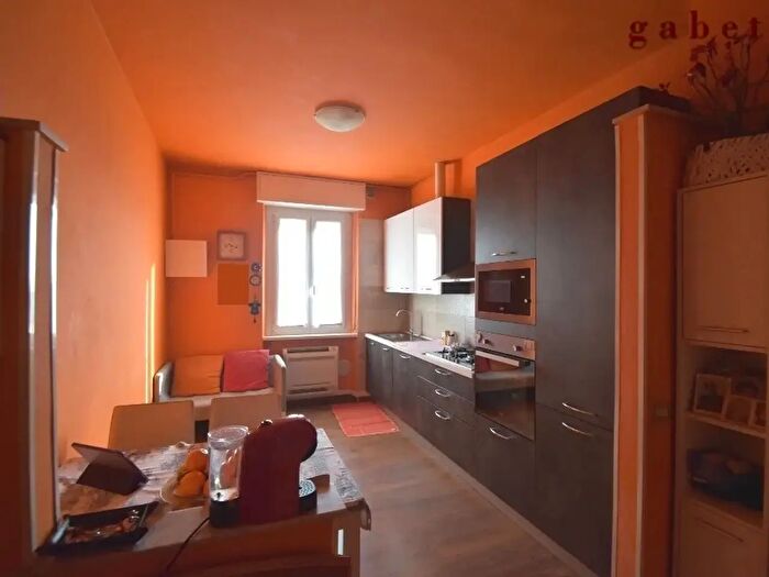 Appartamento trilocale in vendita in Via Dante, Magenta