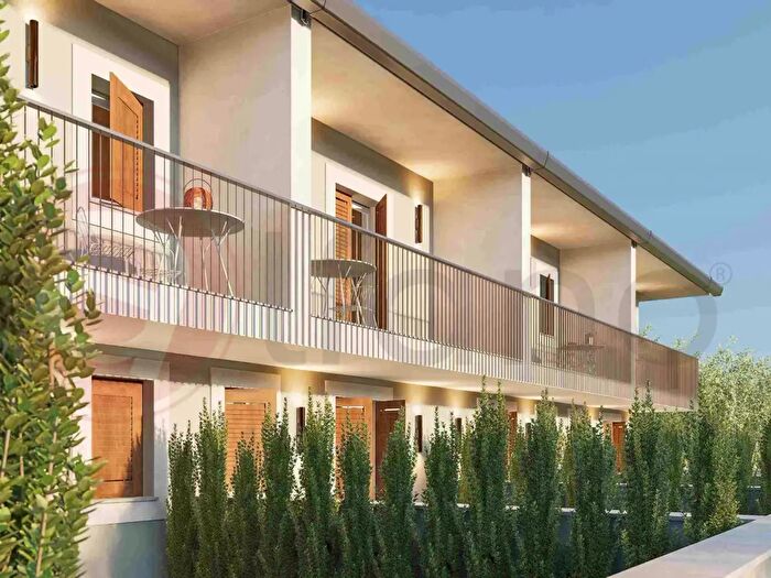 Casa con 10 locali in vendita in Via Domenico Torriero, Roccasecca