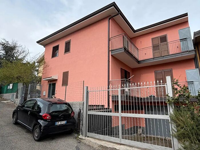 Appartamento con 6 locali in vendita in Belpasso
