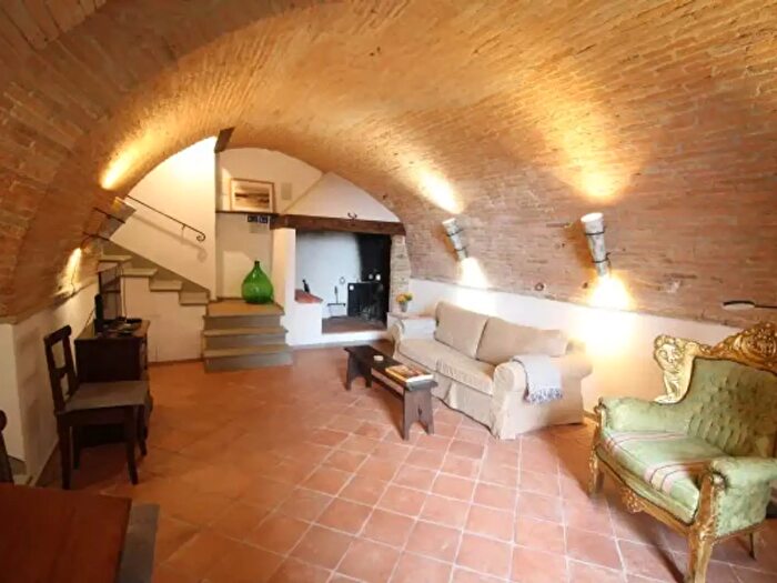 Casa con 6 locali in vendita in Via Lucardo Alto, Montespertoli