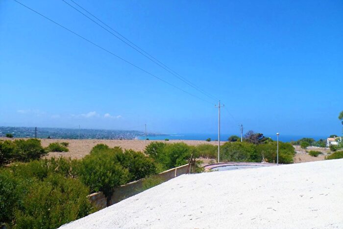 Casa quadrilocale in vendita in Cda Piano della Guardia Terrasini, Terrasini