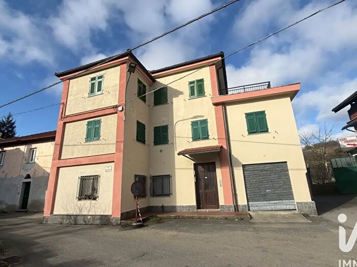 Appartamento quadrilocale in vendita in Via Montenotte, Giusvalla