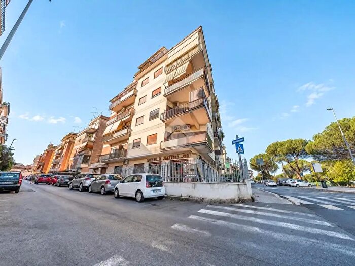 Appartamento bilocale in vendita in Via dei Balestrucci, Roma