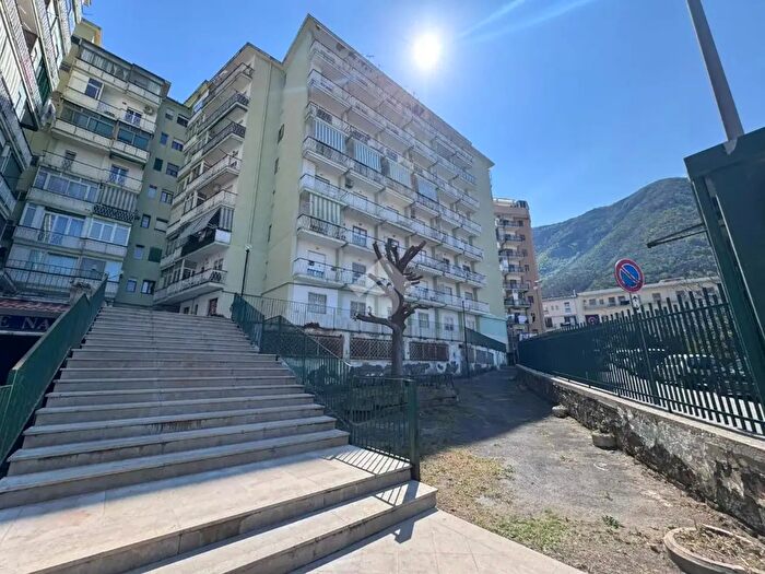 Appartamento trilocale in vendita in Via Volte, Gragnano